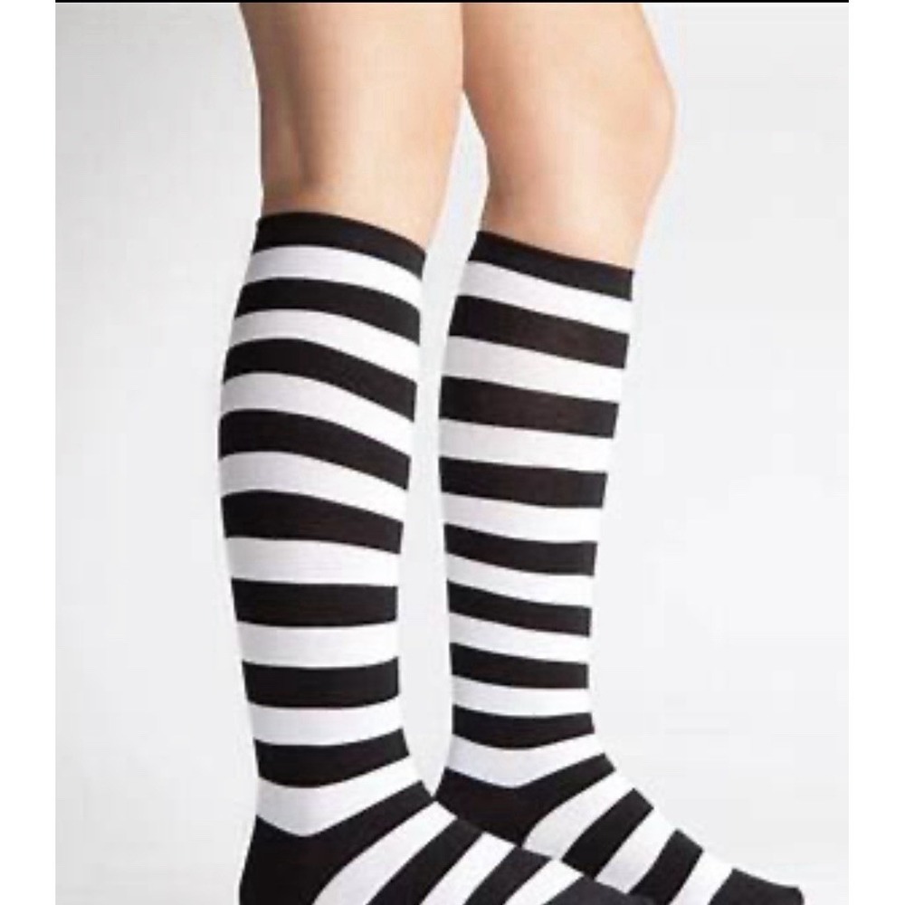 Red Lion Volleyball Athletic Socks Unisex Black & White Comfort Toe Seam NEW